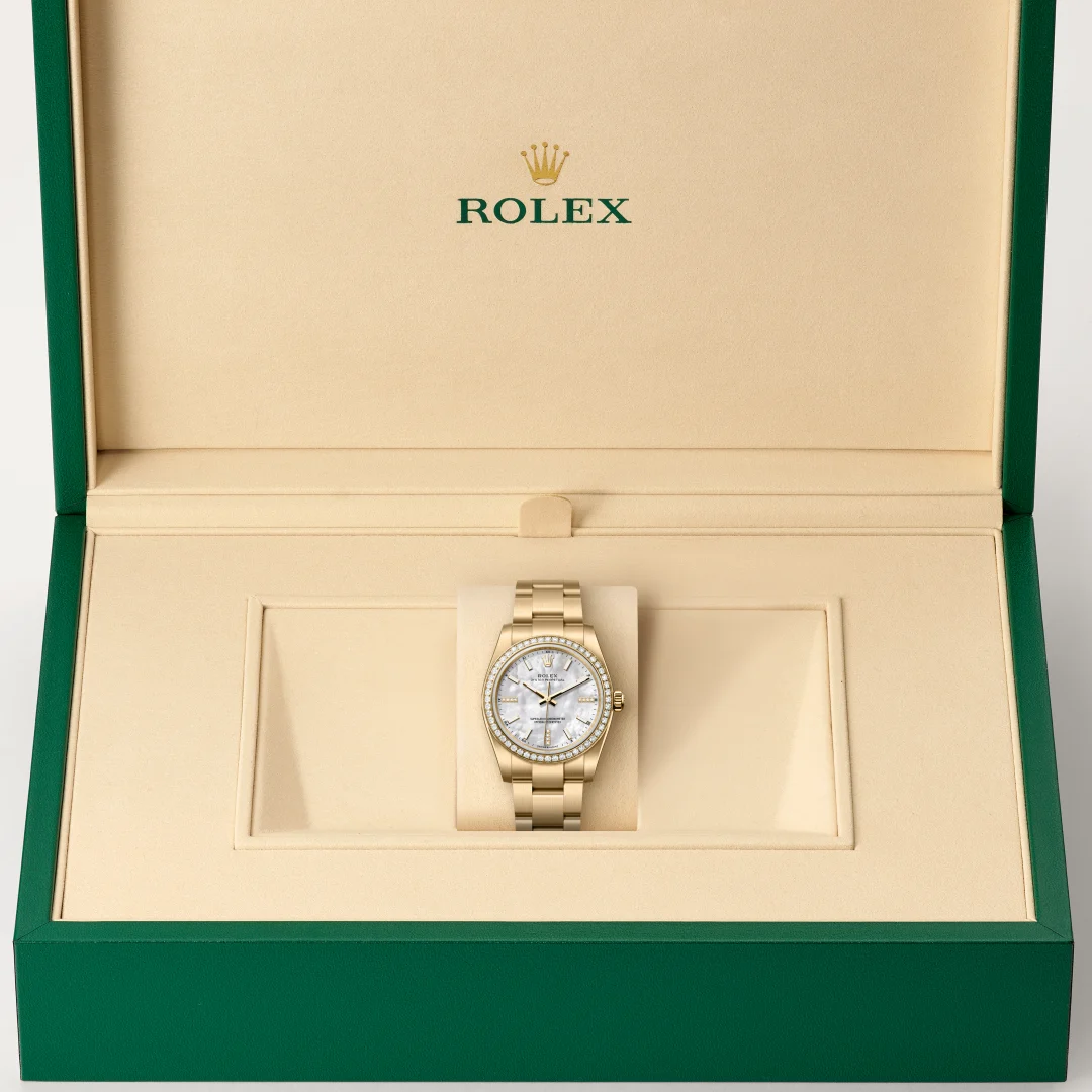 Rolex Oyster Perpetual in Oro giallo 18 ct, M124248RBR-0001 - Verga 1947