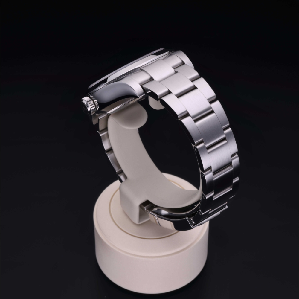 Rolex Certified Pre-Owned  40 in Steel, 116900 | Verga 1947