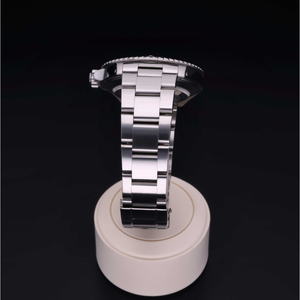 Rolex Certified Pre-Owned  40 in Steel, 14060 | Verga 1947