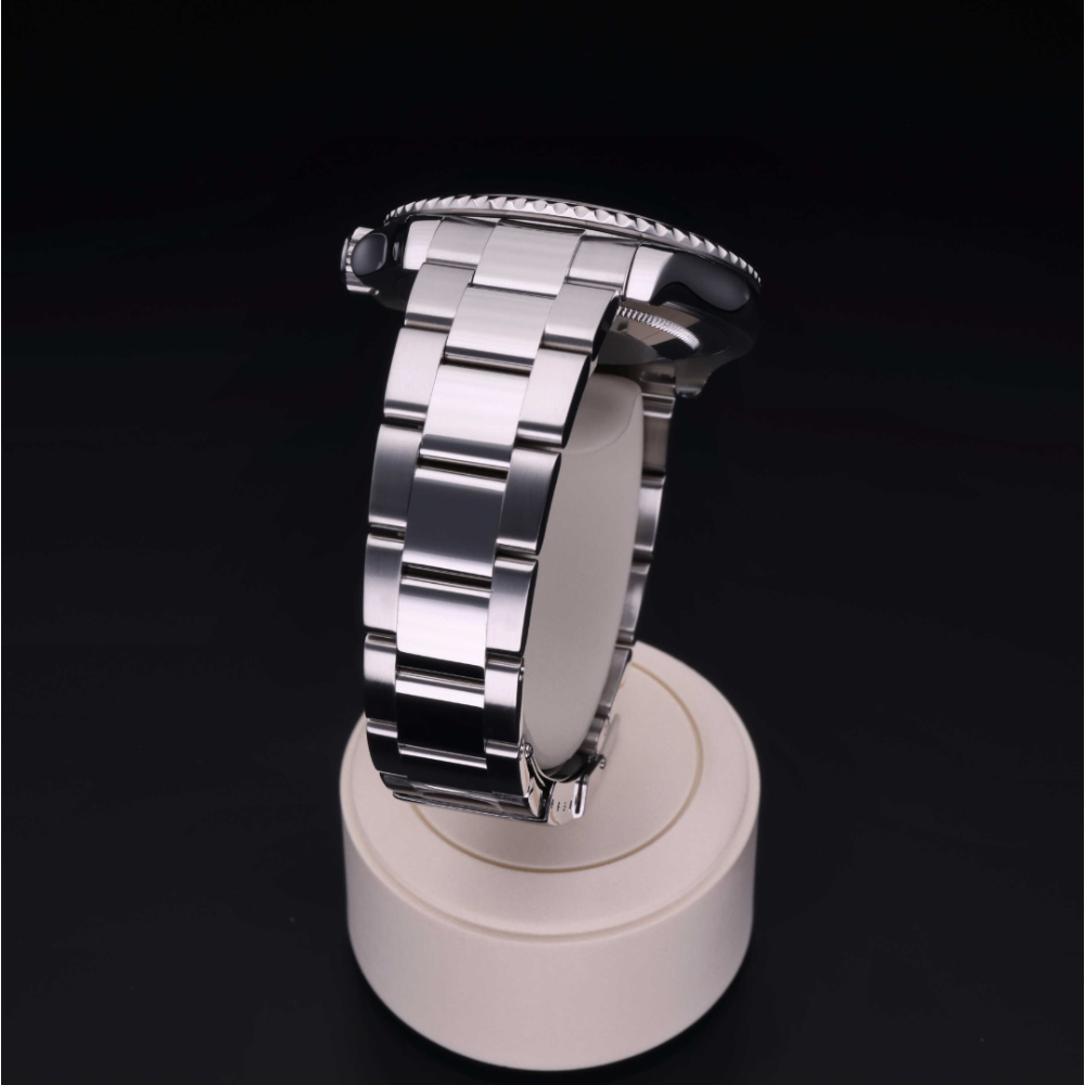 Rolex Certified Pre-Owned Oyster Perpetual 40 in Rolesium Platinum, 16622 | Verga 1947