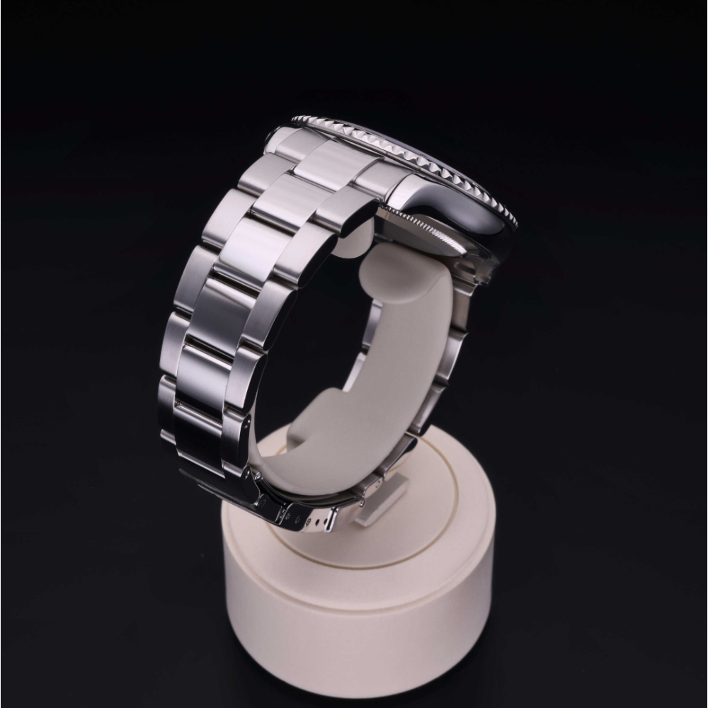 Rolex Certified Pre-Owned Oyster Perpetual 40 in Rolesium Platinum, 16622 | Verga 1947