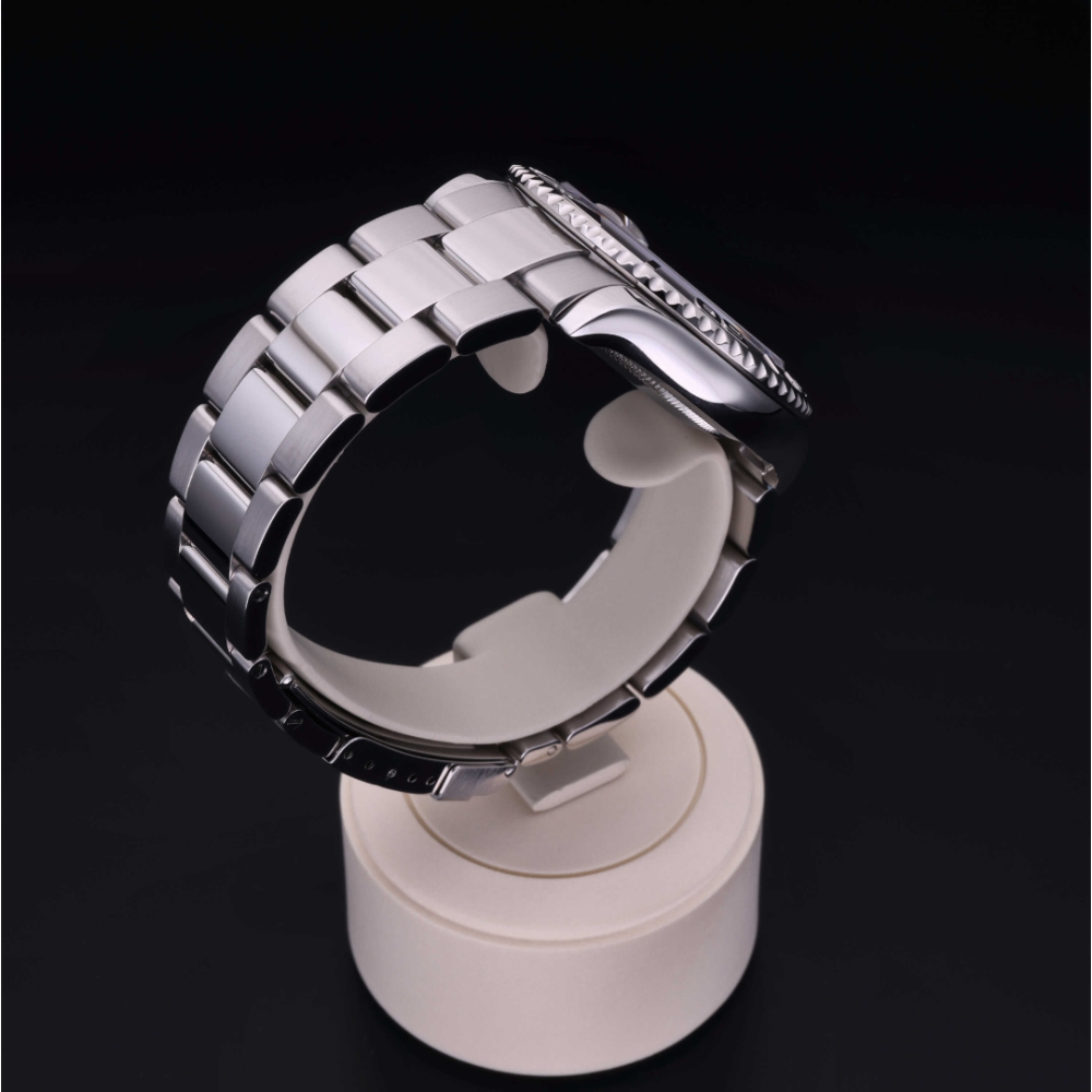 Rolex Certified Pre-Owned Oyster Perpetual 40 in Rolesium Platinum, 16622 | Verga 1947