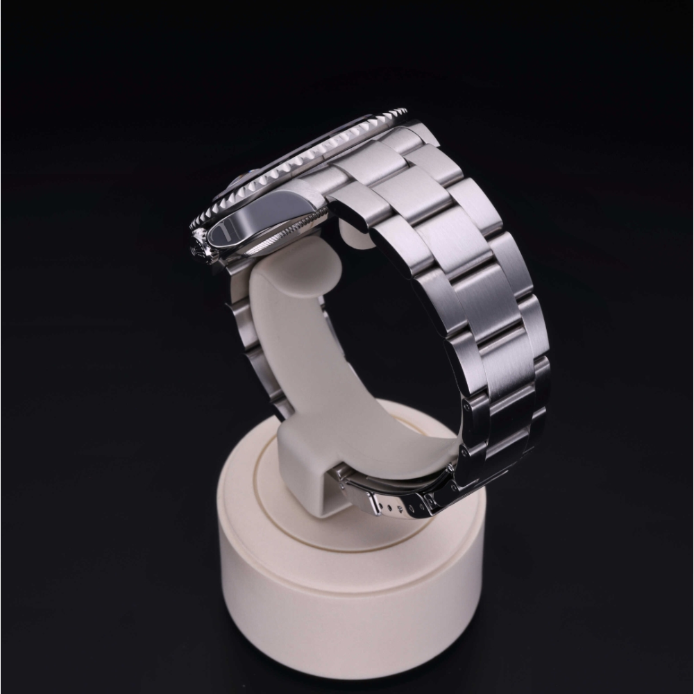 Rolex Certified Pre-Owned  40 in Steel, 16710 | Verga 1947