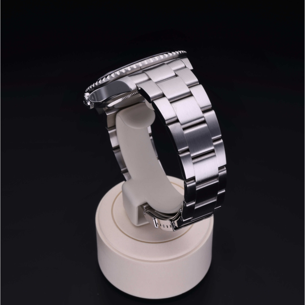 Rolex Certified Pre-Owned  40 in Steel, 16710 | Verga 1947
