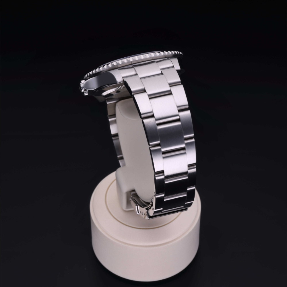 Rolex Certified Pre-Owned  40 in Steel, 16710 | Verga 1947