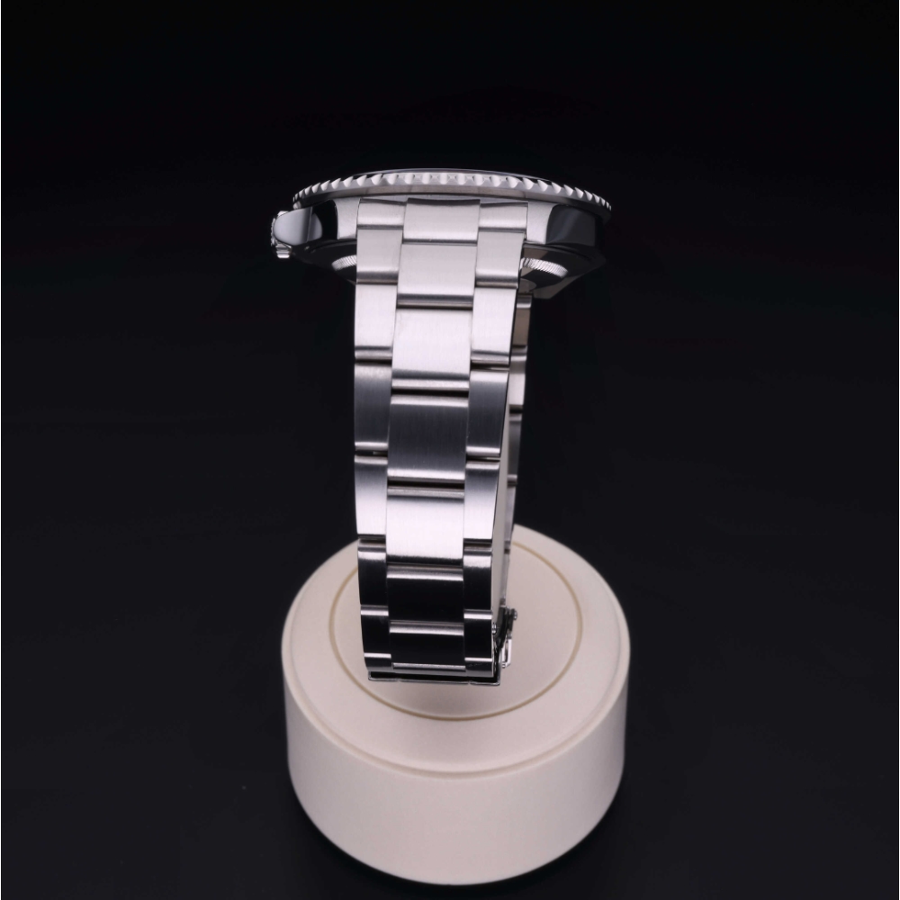 Rolex Certified Pre-Owned  40 in Steel, 16710 | Verga 1947