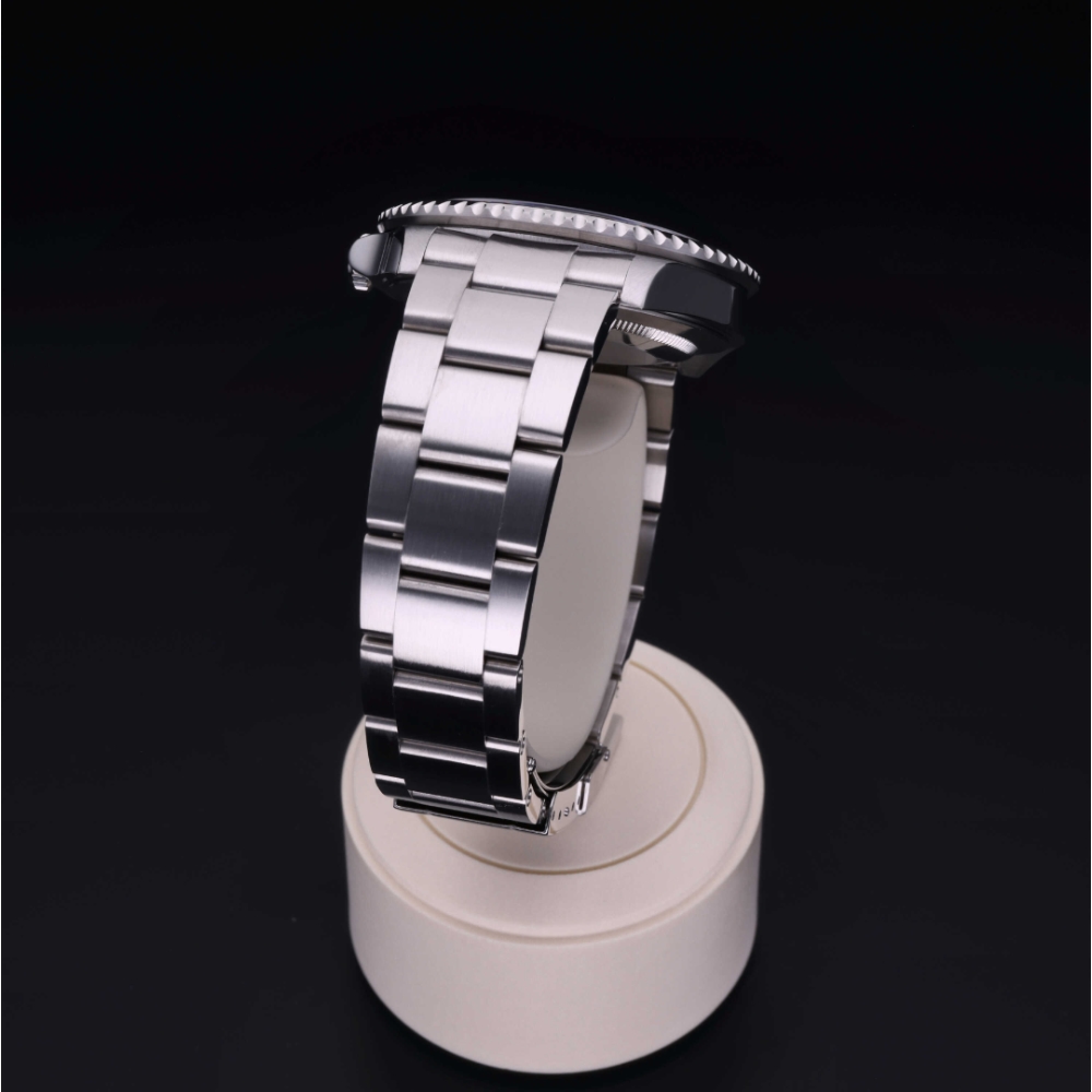 Rolex Certified Pre-Owned  40 in Steel, 16710 | Verga 1947