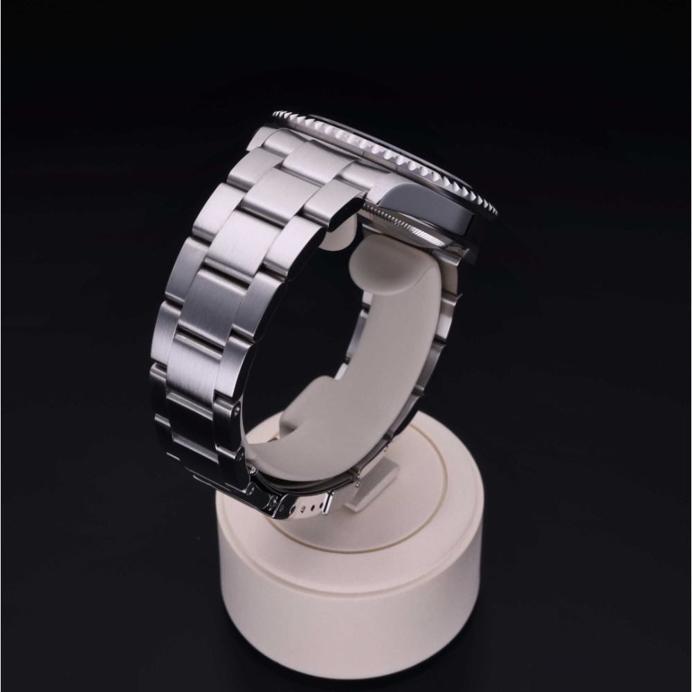 Rolex Certified Pre-Owned  40 in Steel, 16710 | Verga 1947