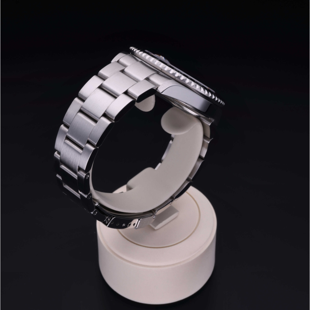 Rolex Certified Pre-Owned  40 in Steel, 16710 | Verga 1947