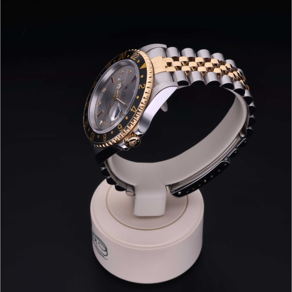 Rolex Certified Pre-Owned  40 in Rolesor 18 Carat Yellow, 16713LN | Verga 1947