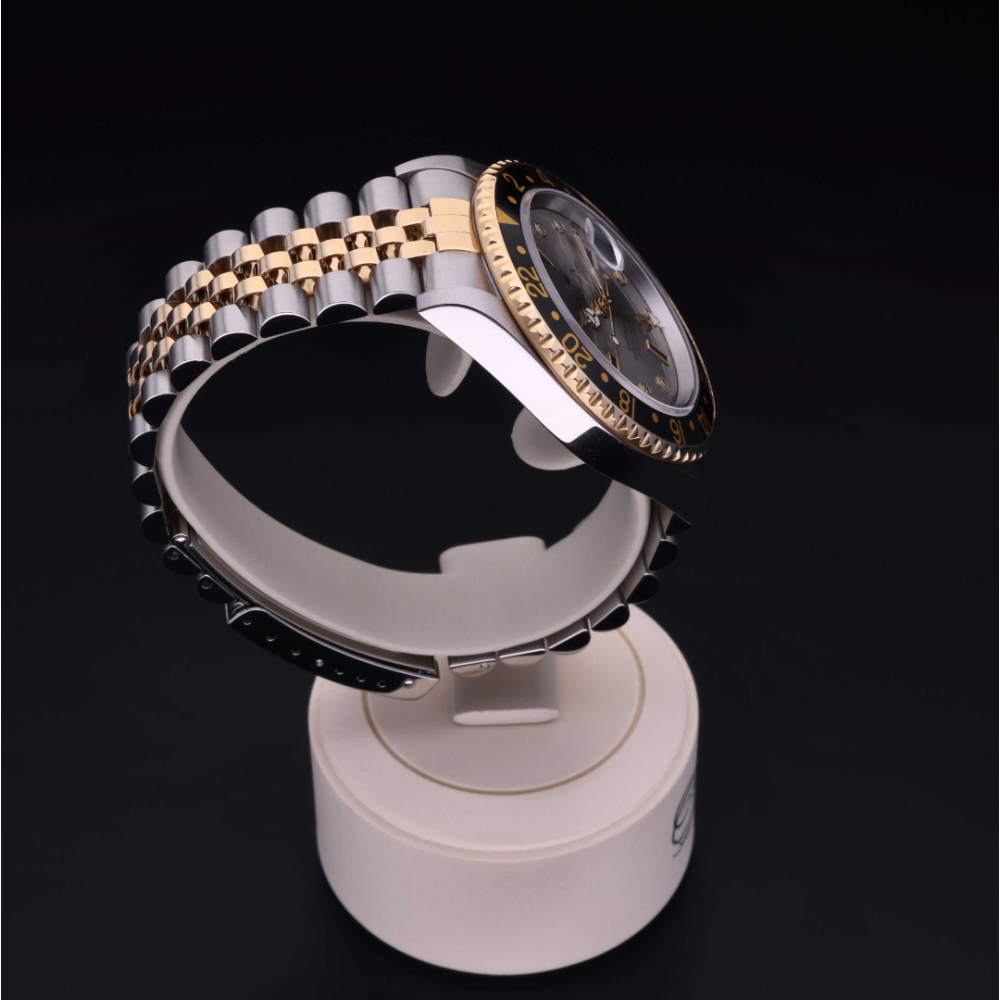 Rolex Certified Pre-Owned  40 in Rolesor 18 Carat Yellow, 16713LN | Verga 1947