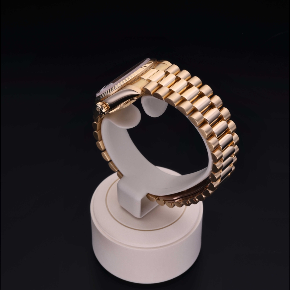 Rolex Certified Pre-Owned Oyster Perpetual 31 in Oro 18 CT.G, 68278 | Verga 1947