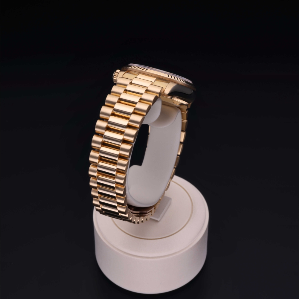 Rolex Certified Pre-Owned Oyster Perpetual 31 in Oro 18 CT.G, 68278 | Verga 1947