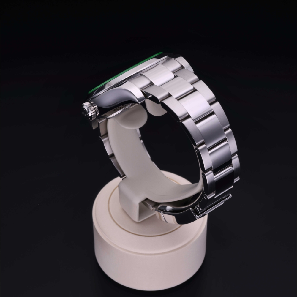 Rolex Certified Pre-Owned  40 in Acciaio, 116400GV | Verga 1947