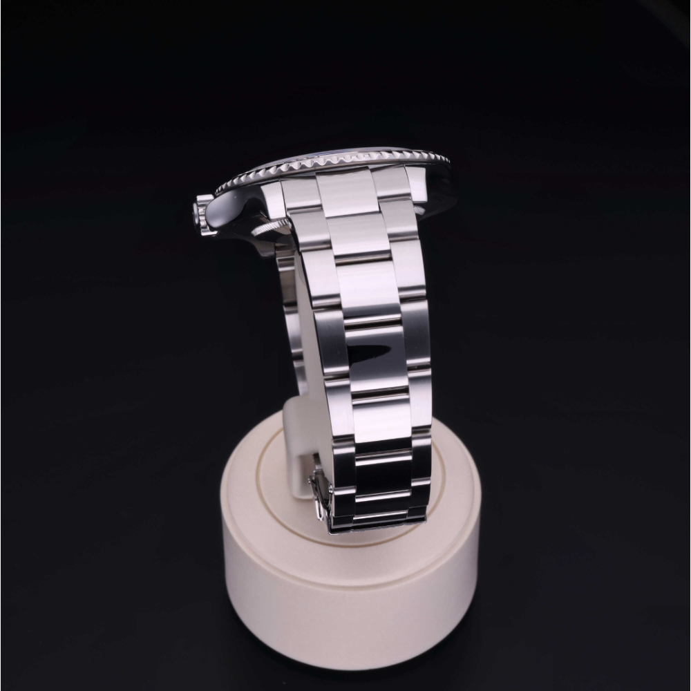 Rolex Certified Pre-Owned Oyster Perpetual 40 in Rolesium Platinum, 16622 | Verga 1947