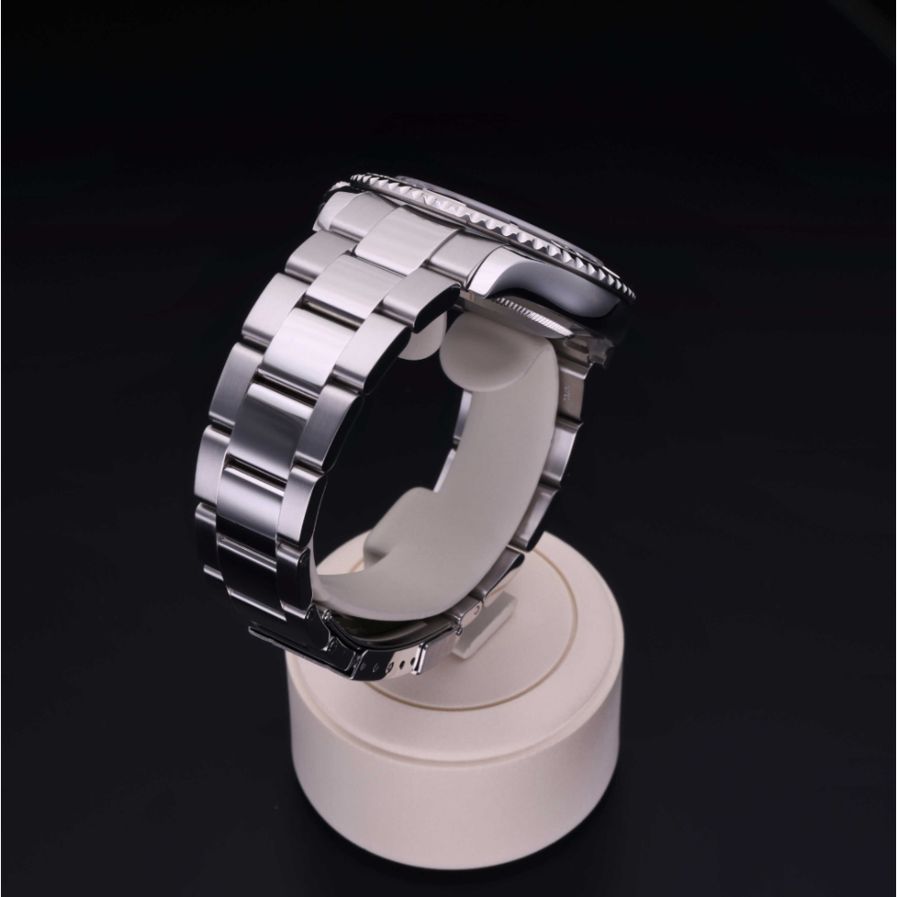 Rolex Certified Pre-Owned Oyster Perpetual 40 in Rolesium Platinum, 16622 | Verga 1947