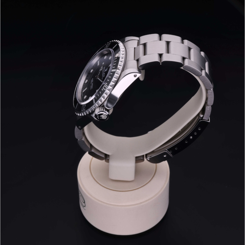 Rolex Certified Pre-Owned  40 in Steel, 14060M | Verga 1947
