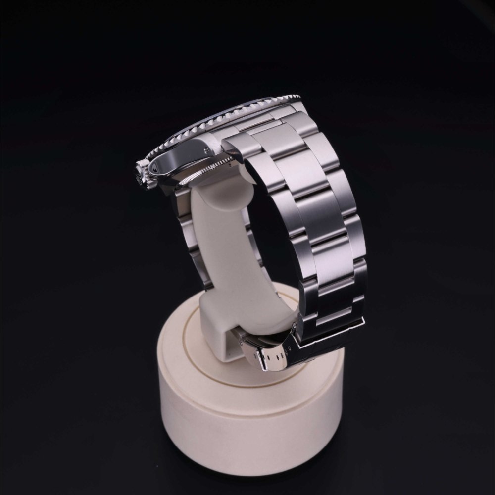 Rolex Certified Pre-Owned  40 in Steel, 14060M | Verga 1947