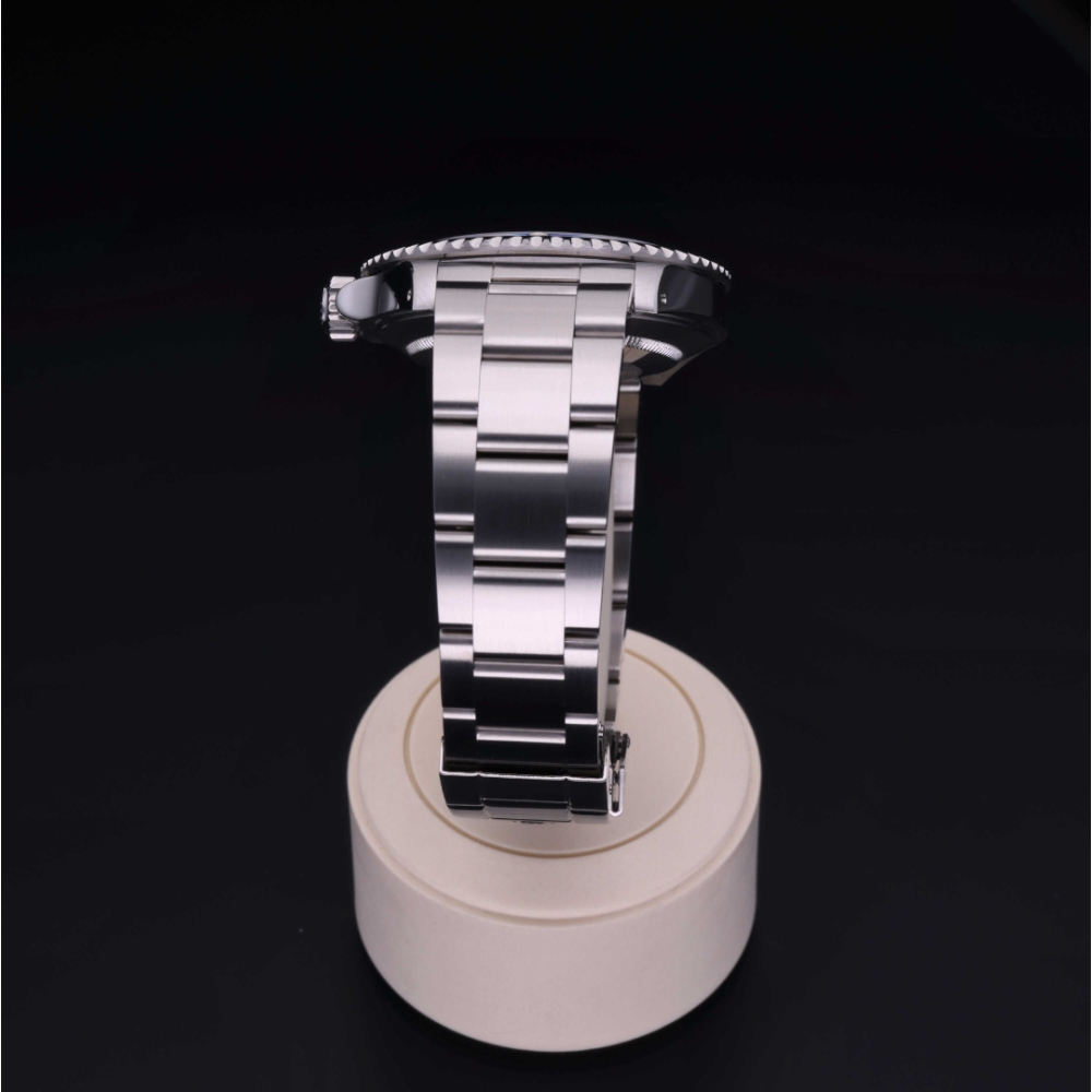Rolex Certified Pre-Owned  40 in Steel, 14060M | Verga 1947