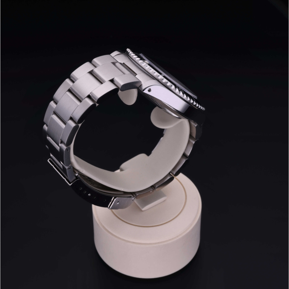Rolex Certified Pre-Owned  40 in Steel, 14060M | Verga 1947