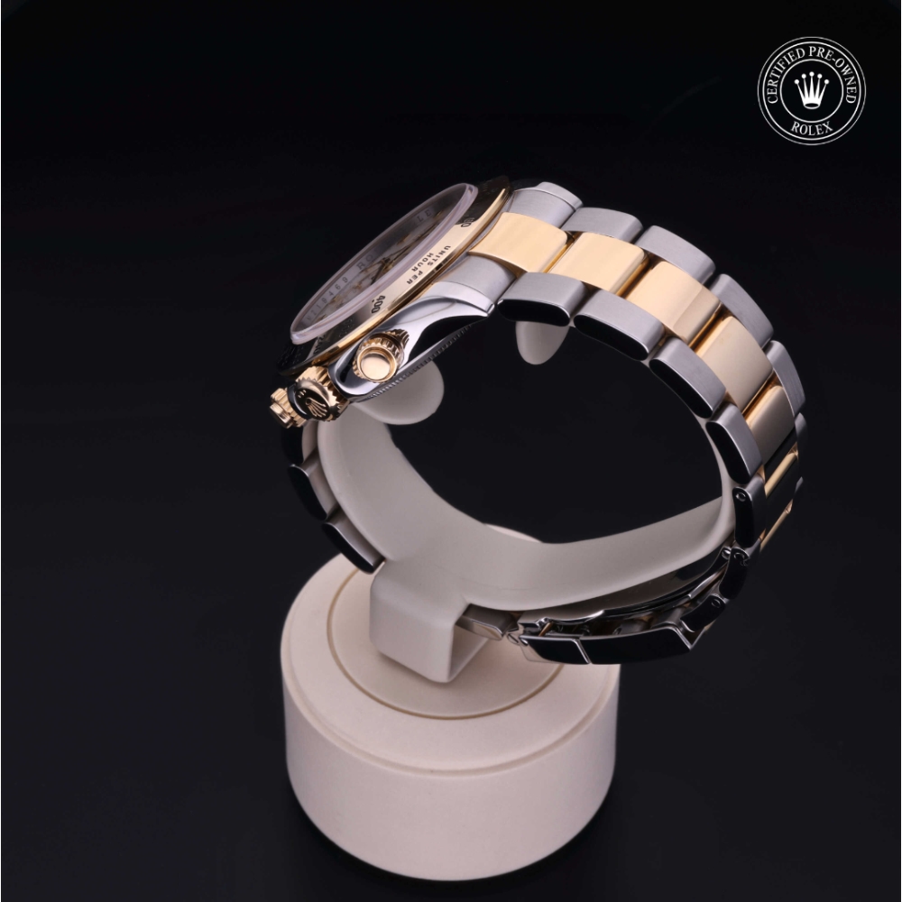 Rolex Certified Pre-Owned Oyster Perpetual 40 in Rolesor 18 Carat Yellow, 116523 | Verga 1947