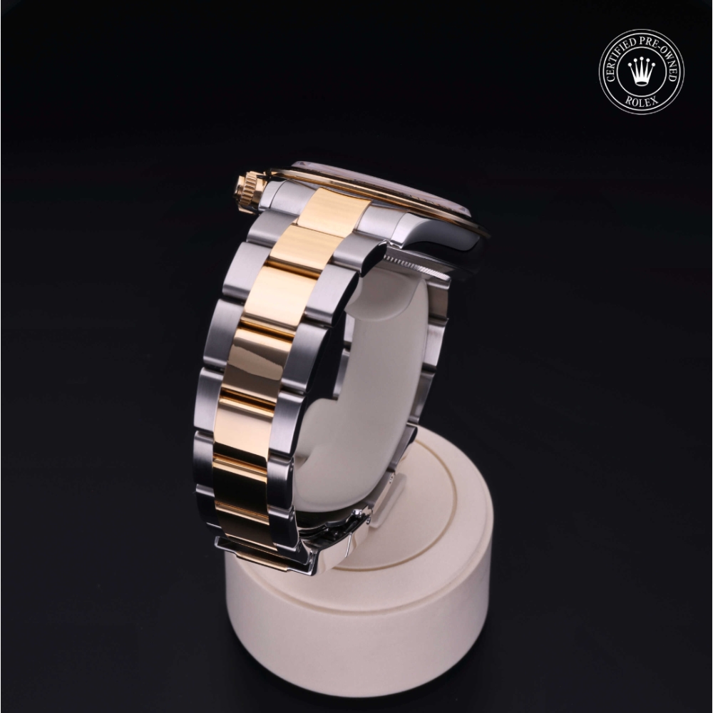 Rolex Certified Pre-Owned Oyster Perpetual 40 in Rolesor 18 Carat Yellow, 116523 | Verga 1947