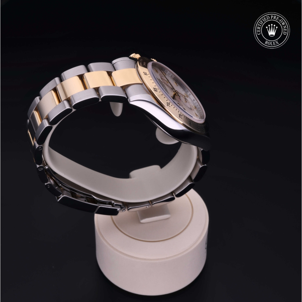Rolex Certified Pre-Owned Oyster Perpetual 40 in Rolesor 18 Carat Yellow, 116523 | Verga 1947