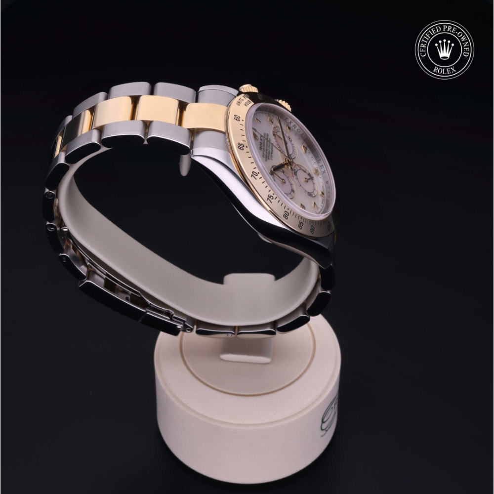 Rolex Certified Pre-Owned Oyster Perpetual 40 in Rolesor 18 Carat Yellow, 116523 | Verga 1947