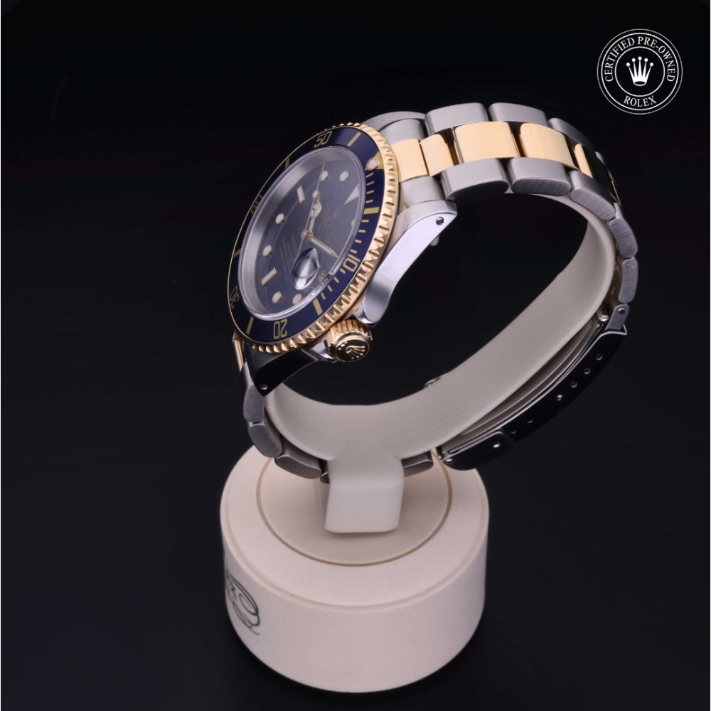 Rolex Certified Pre-Owned Oyster Perpetual 40 in Rolesor 18 Carat Yellow, 16613 | Verga 1947