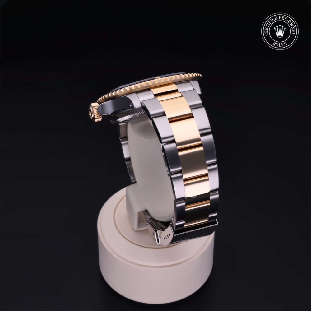 Rolex Certified Pre-Owned Oyster Perpetual 40 in Rolesor 18 Carat Yellow, 16613 | Verga 1947