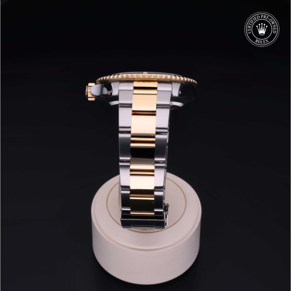 Rolex Certified Pre-Owned Oyster Perpetual 40 in Rolesor 18 Carat Yellow, 16613 | Verga 1947