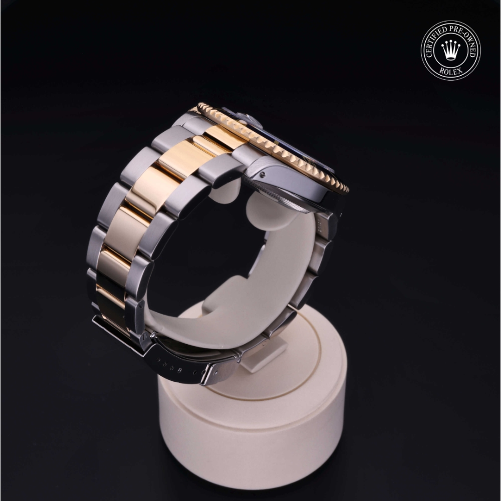 Rolex Certified Pre-Owned Oyster Perpetual 40 in Rolesor 18 Carat Yellow, 16613 | Verga 1947