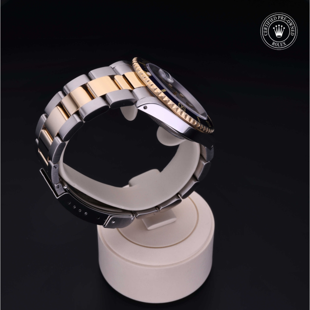 Rolex Certified Pre-Owned Oyster Perpetual 40 in Rolesor 18 Carat Yellow, 16613 | Verga 1947