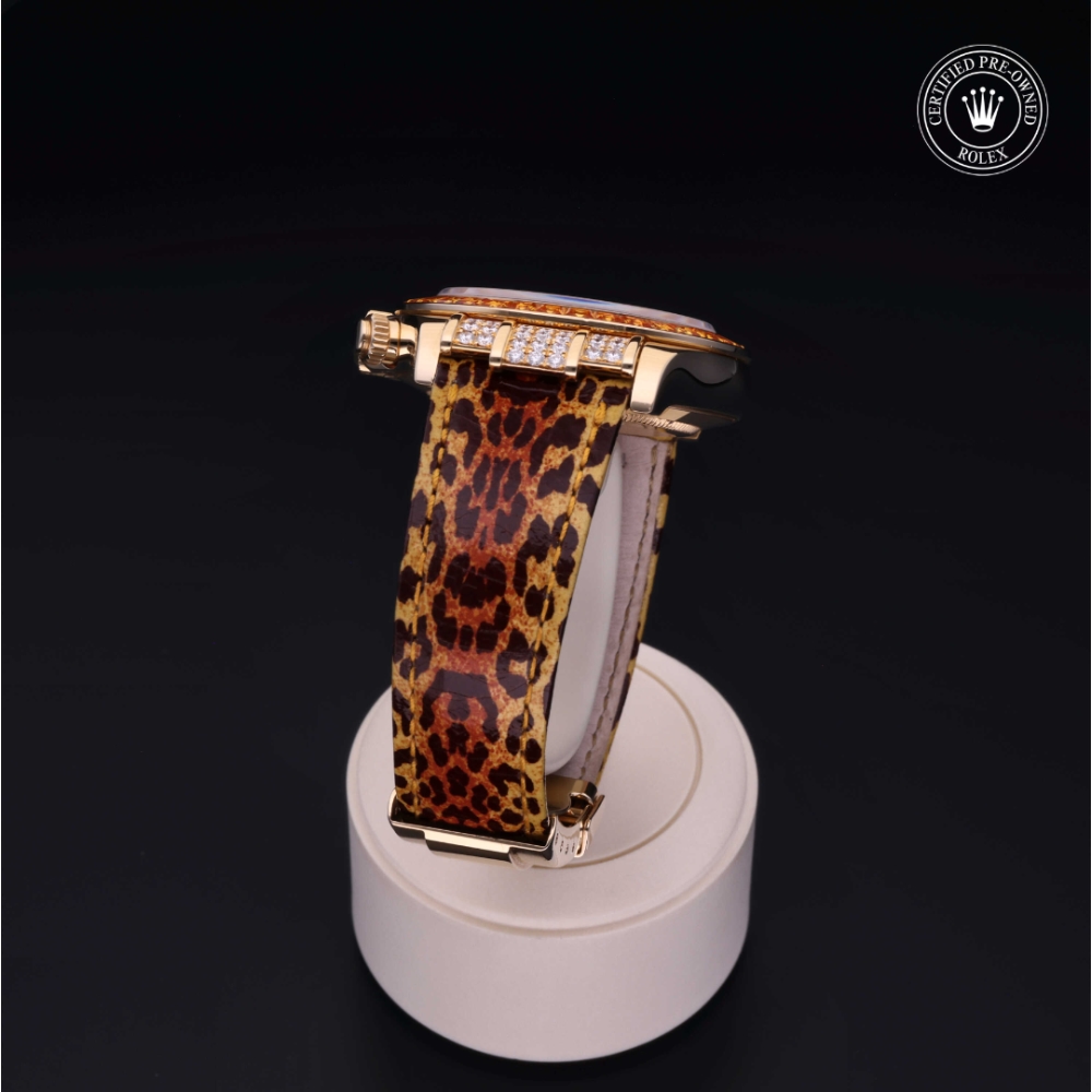 Rolex Certified Pre-Owned Oyster Perpetual 40 in Gold 18 Carat Yellow, 116598SACO | Verga 1947