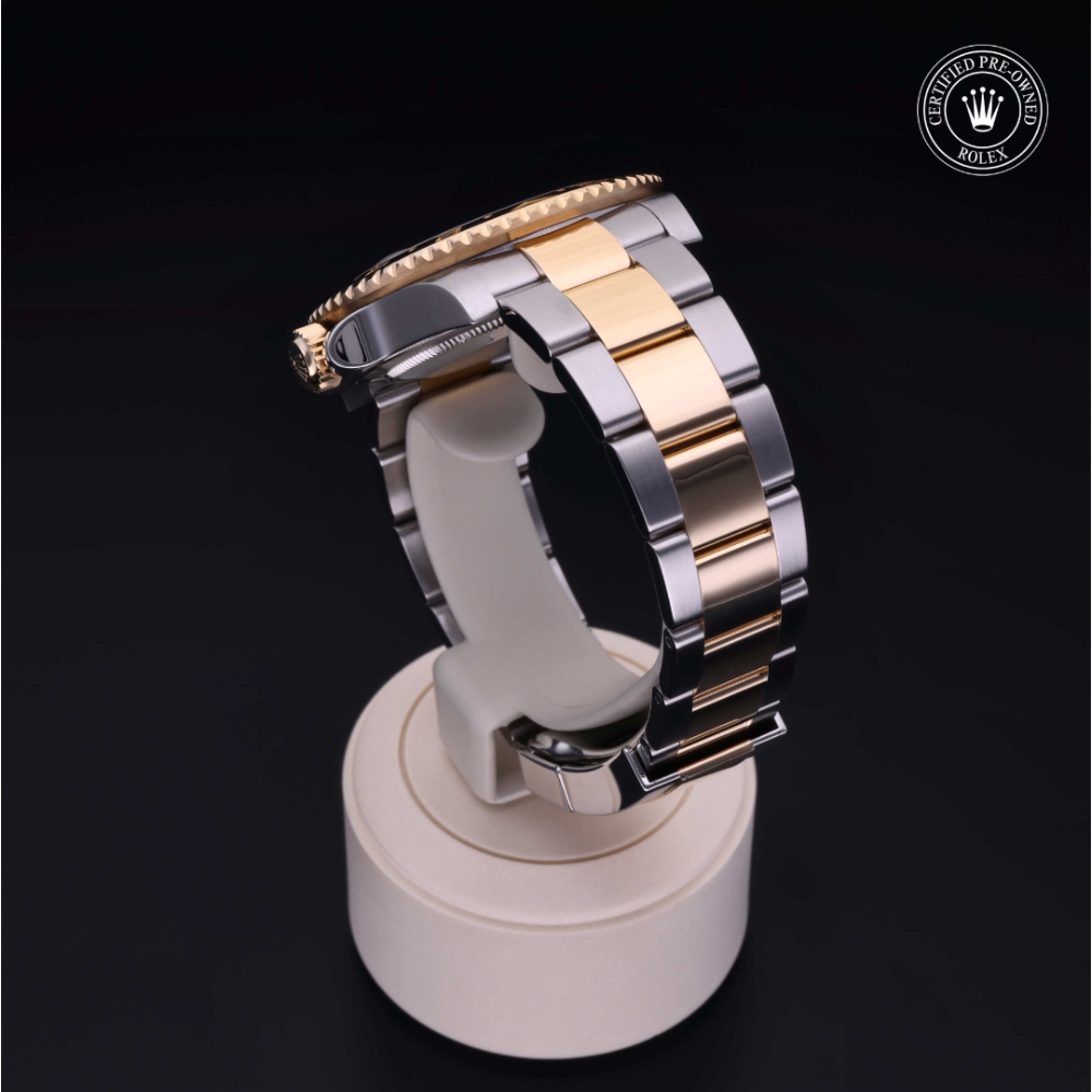 Rolex Certified Pre-Owned Oyster Perpetual 40 in Acciaio/oro G, 116713LN | Verga 1947