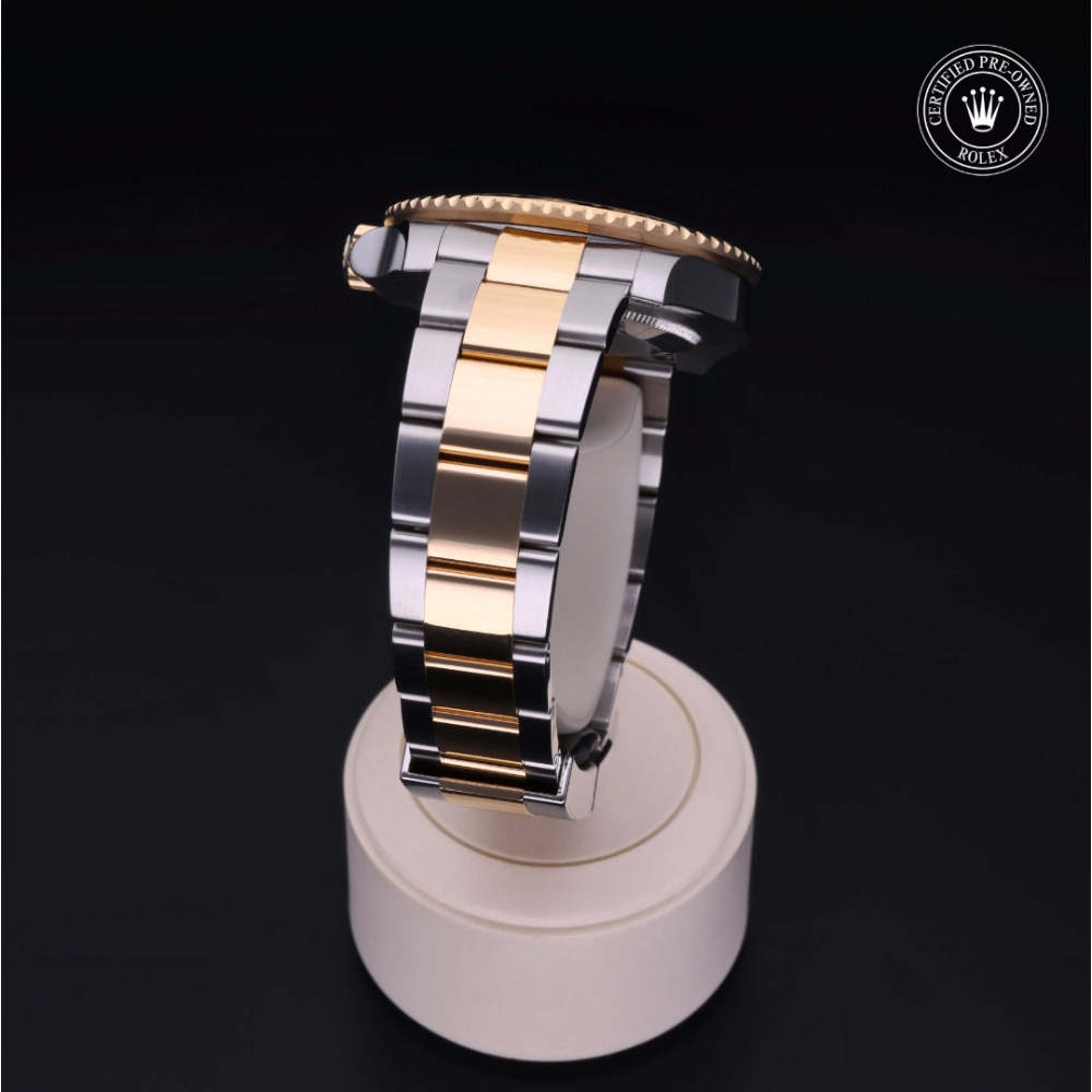 Rolex Certified Pre-Owned Oyster Perpetual 40 in Acciaio/oro G, 116713LN | Verga 1947