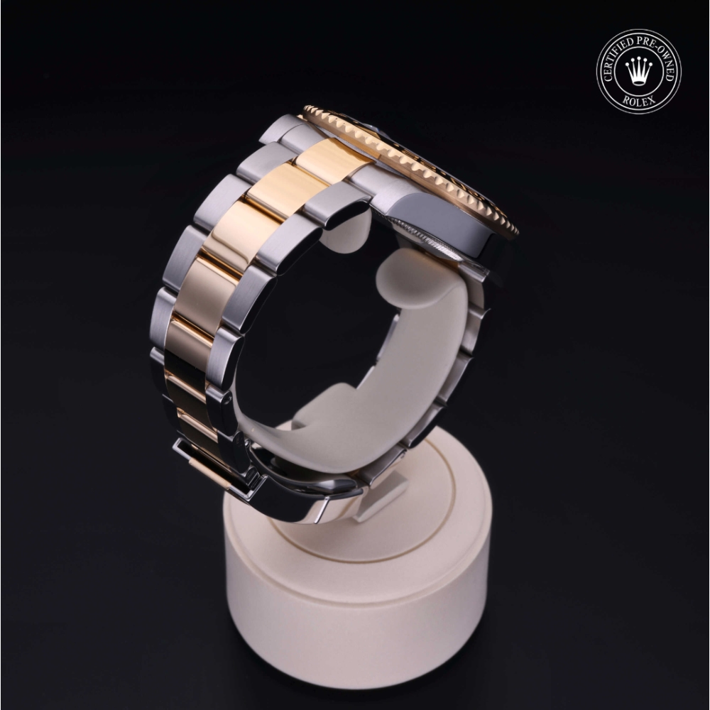 Rolex Certified Pre-Owned Oyster Perpetual 40 in Acciaio/oro G, 116713LN | Verga 1947
