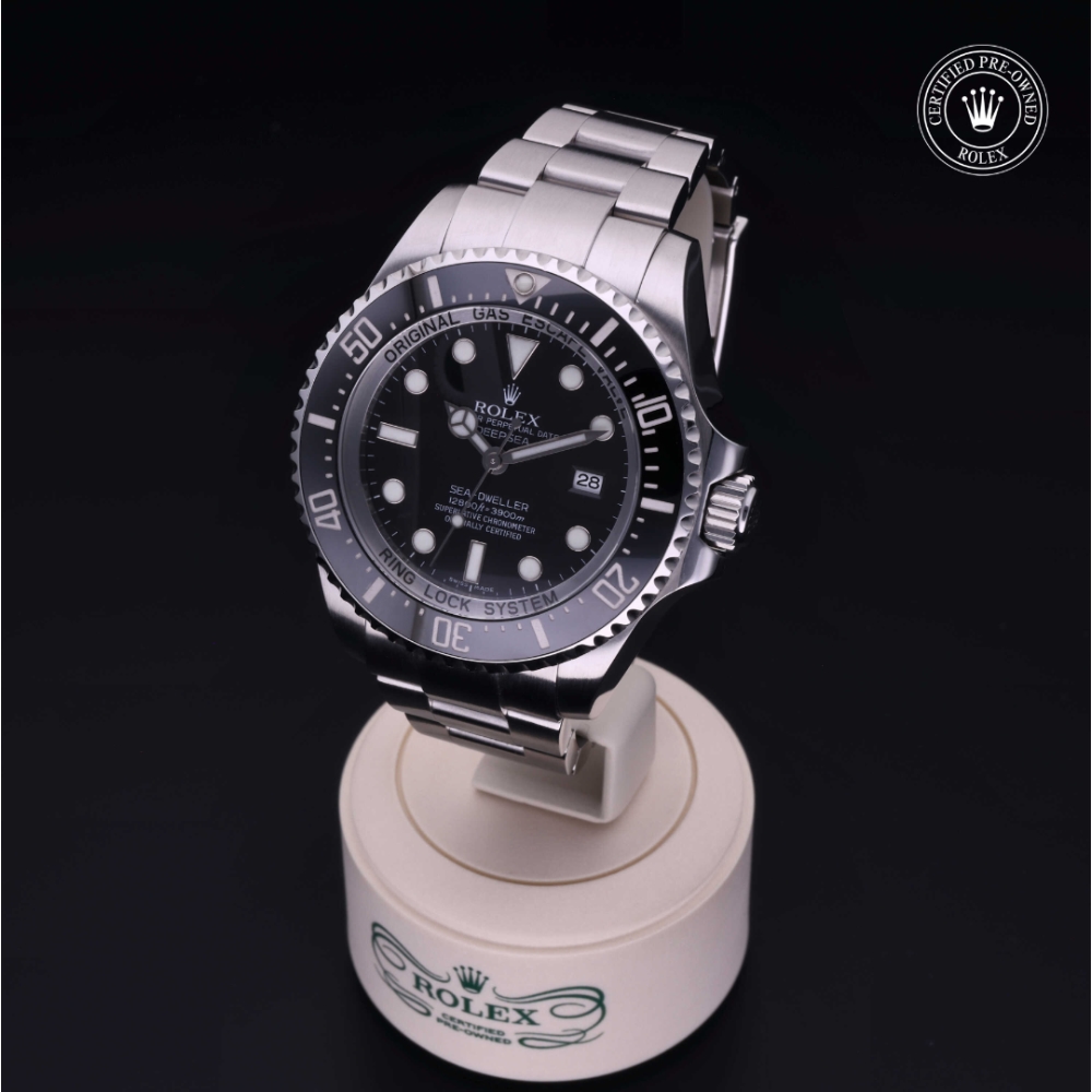  Certified Pre-Owned with 44 mm from 2009