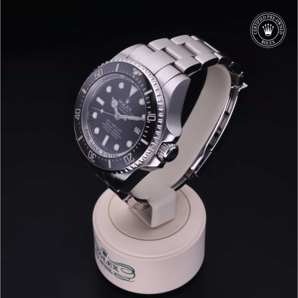  Certified Pre-Owned with 44 mm from 2009