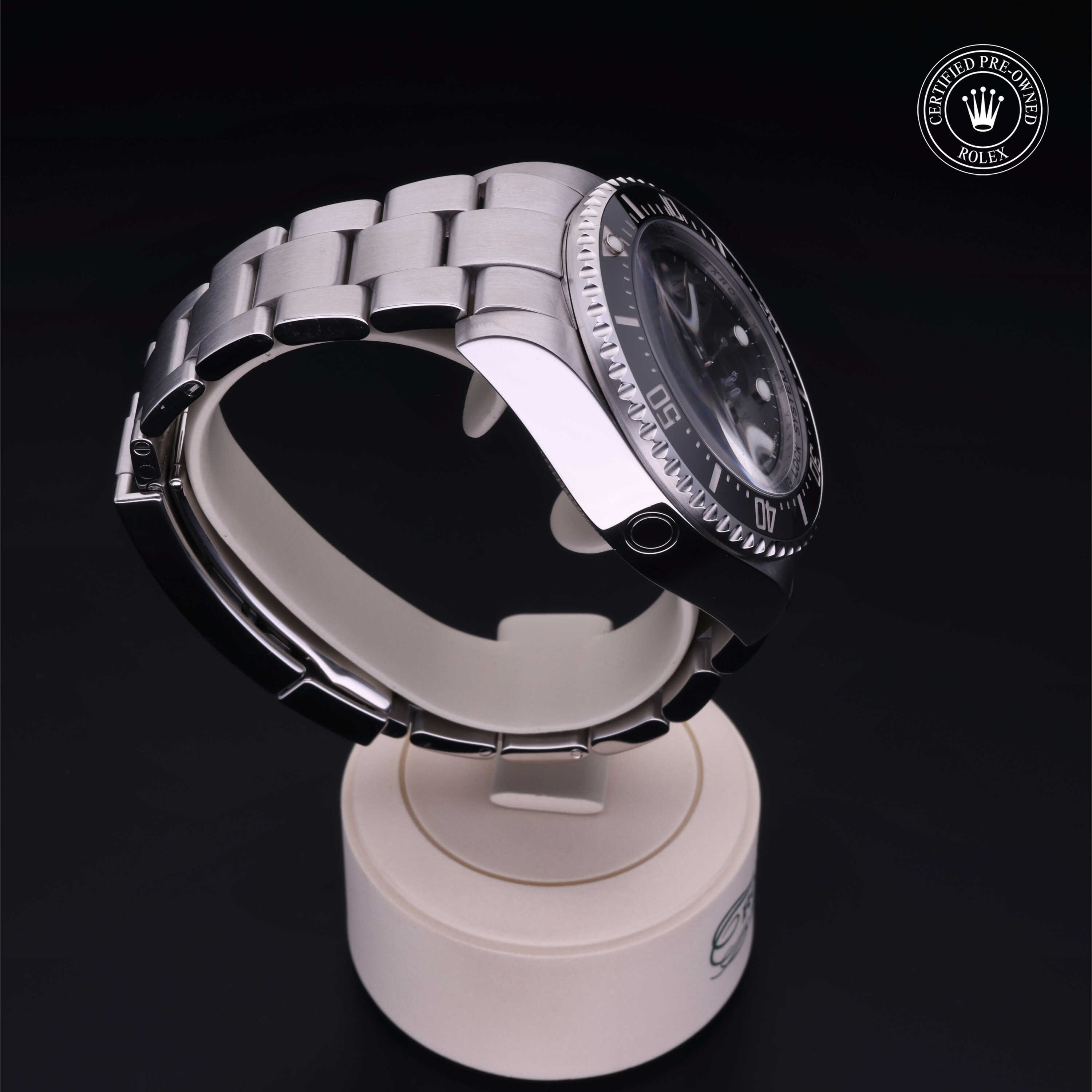  Certified Pre-Owned with 44 mm from 2009