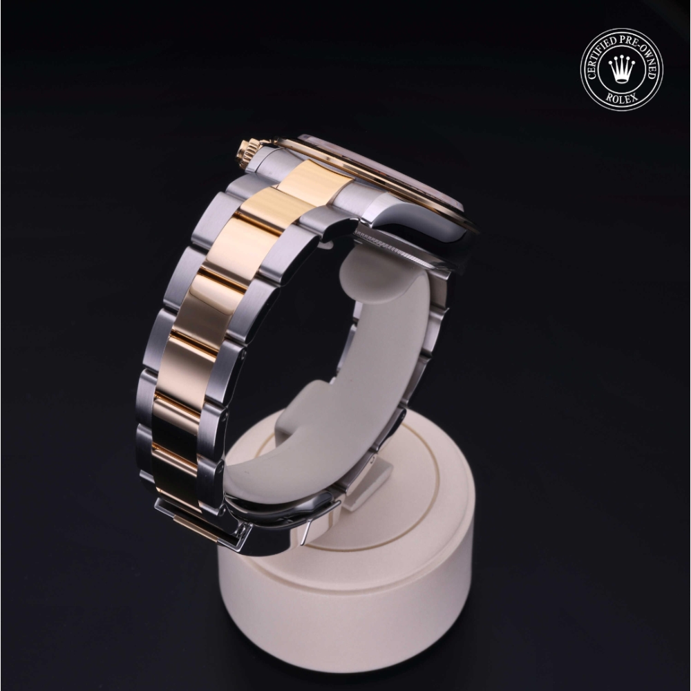  Certified Pre-Owned with 40 mm from 2021