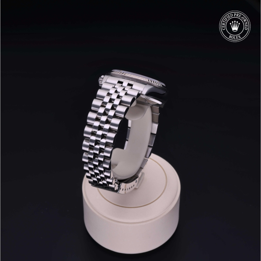  Certified Pre-Owned with 31 mm from 2002