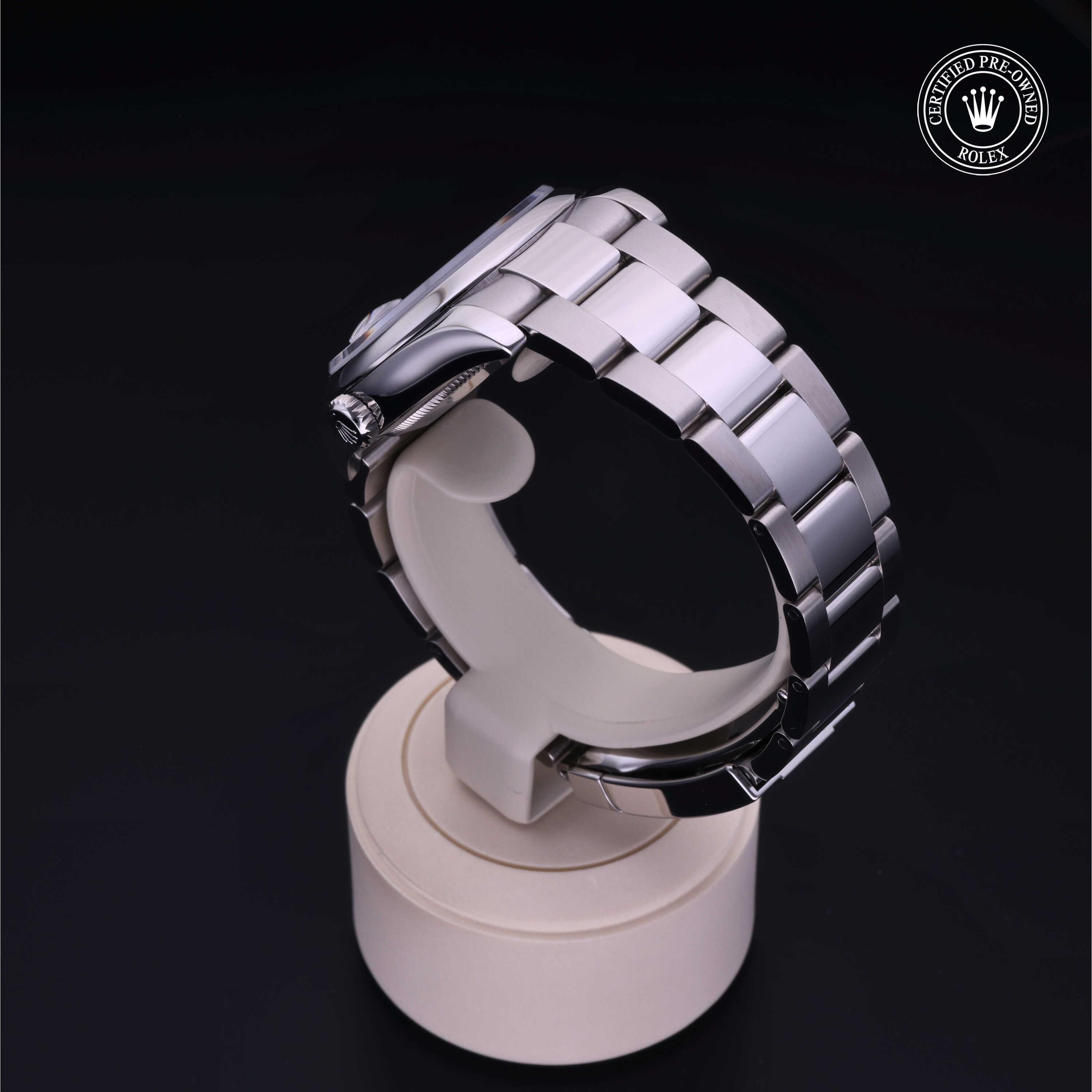  Certified Pre-Owned with 36 mm from 2008