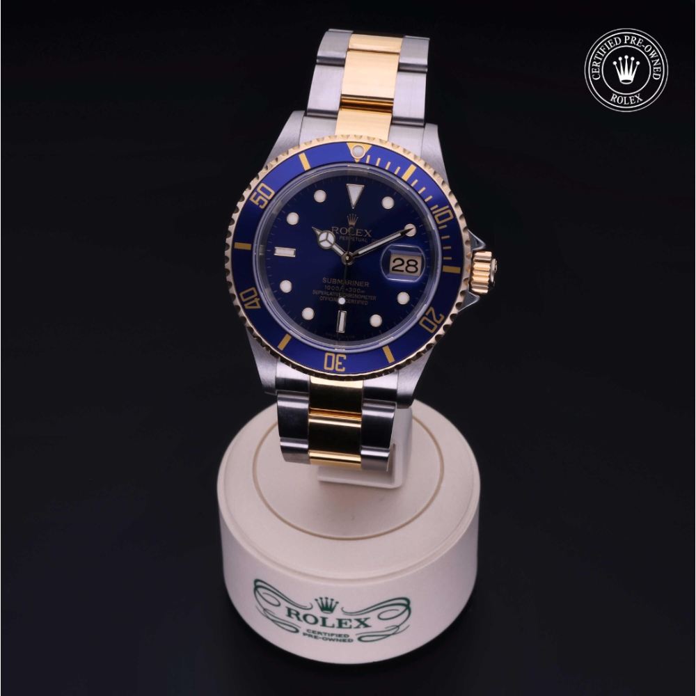  Certified Pre-Owned with 40 mm from 2004