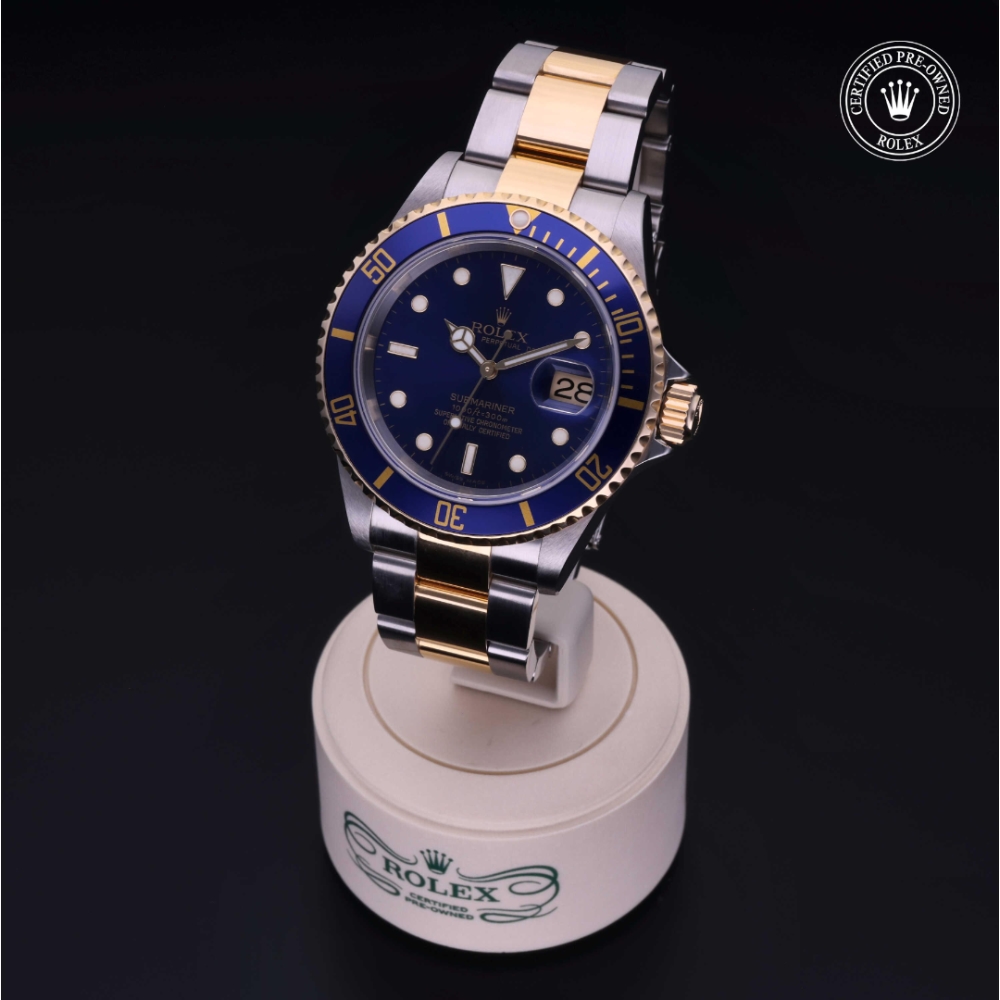  Certified Pre-Owned with 40 mm from 2004