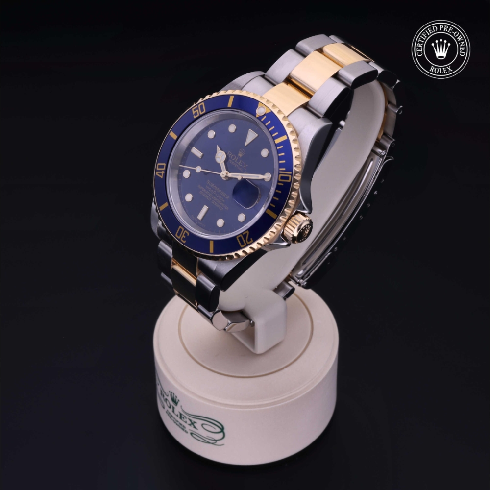  Certified Pre-Owned with 40 mm from 2004