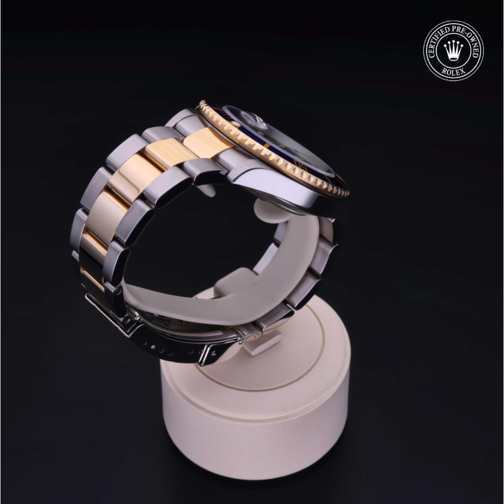  Certified Pre-Owned with 40 mm from 2004