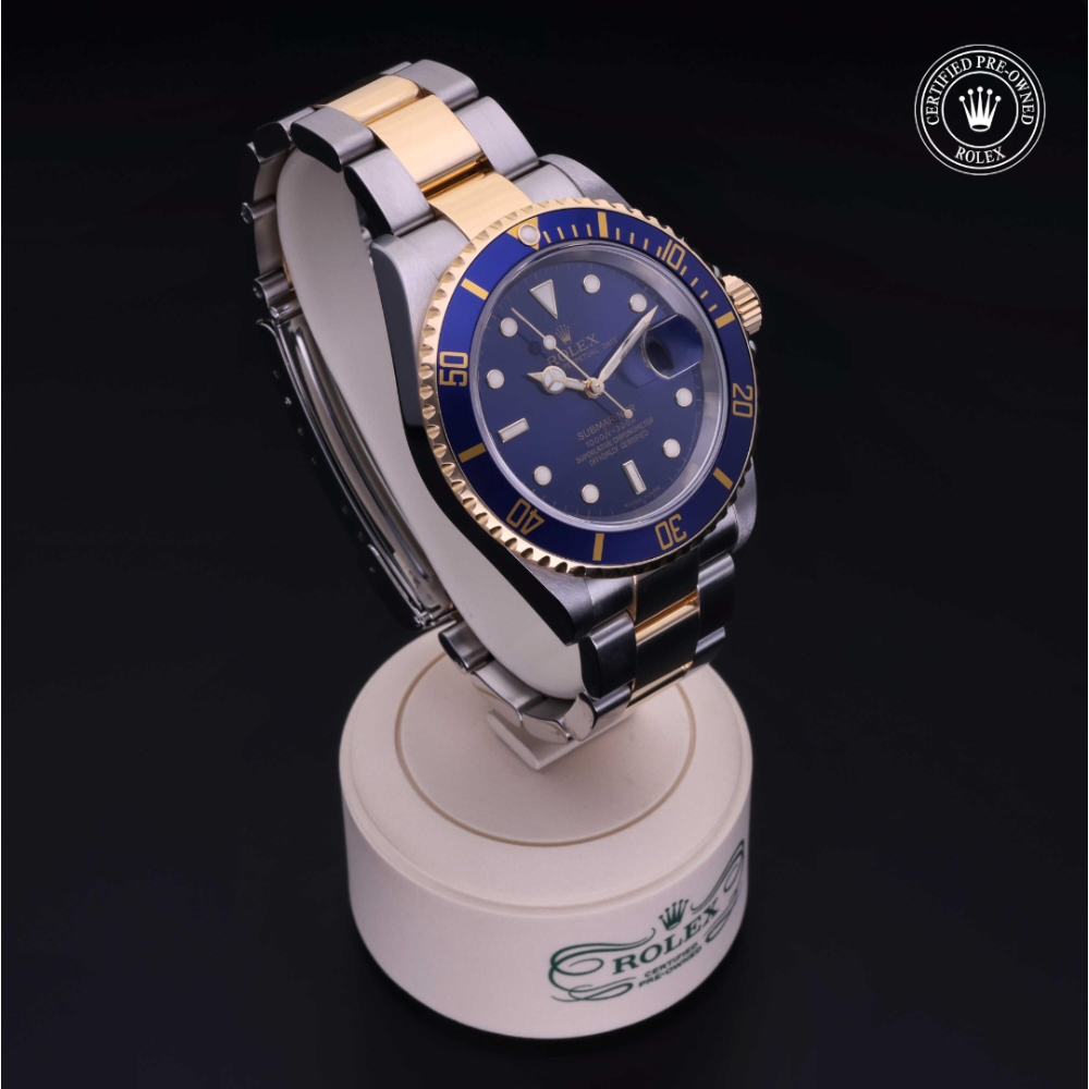  Certified Pre-Owned with 40 mm from 2004