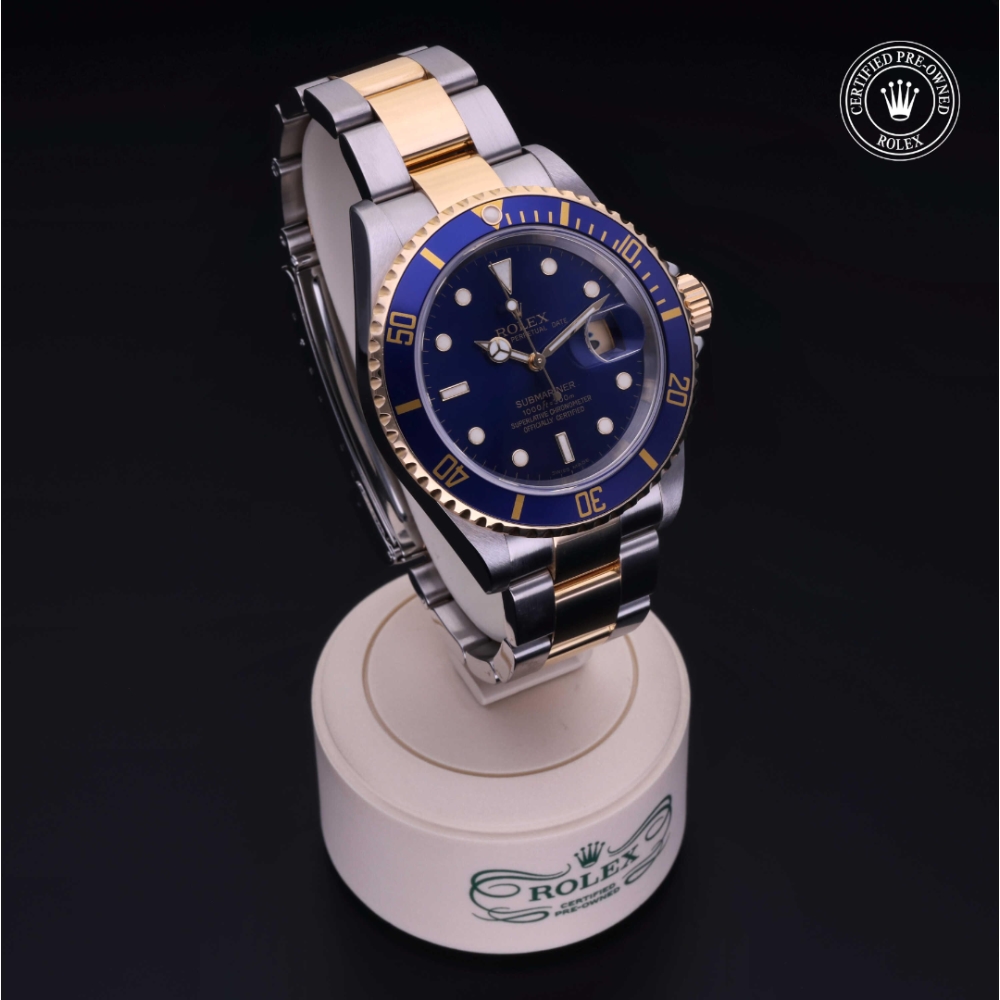  Certified Pre-Owned with 40 mm from 2004