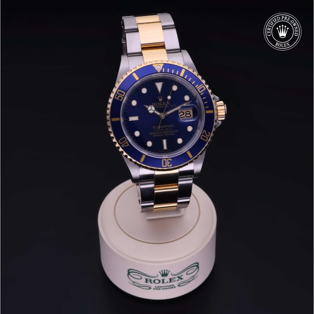  Certified Pre-Owned with 40 mm from 2004